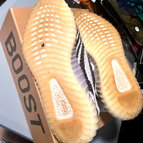 Adidas Yeezy 350 10.5 8.5 condition main image 4